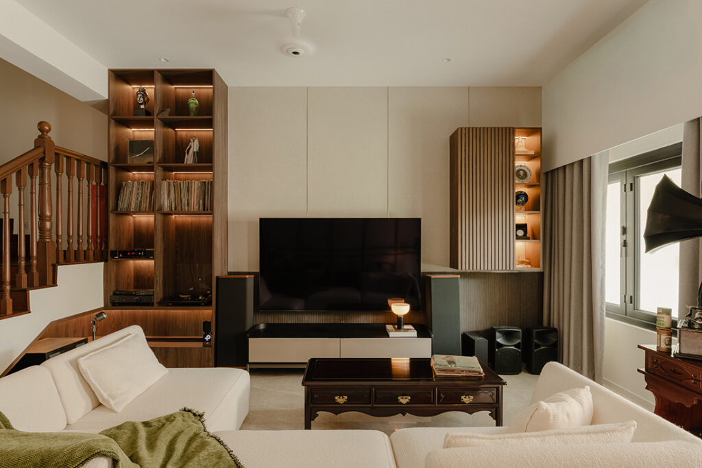 Living Room image