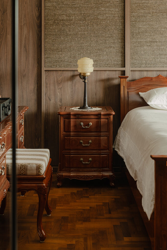 Bedroom image