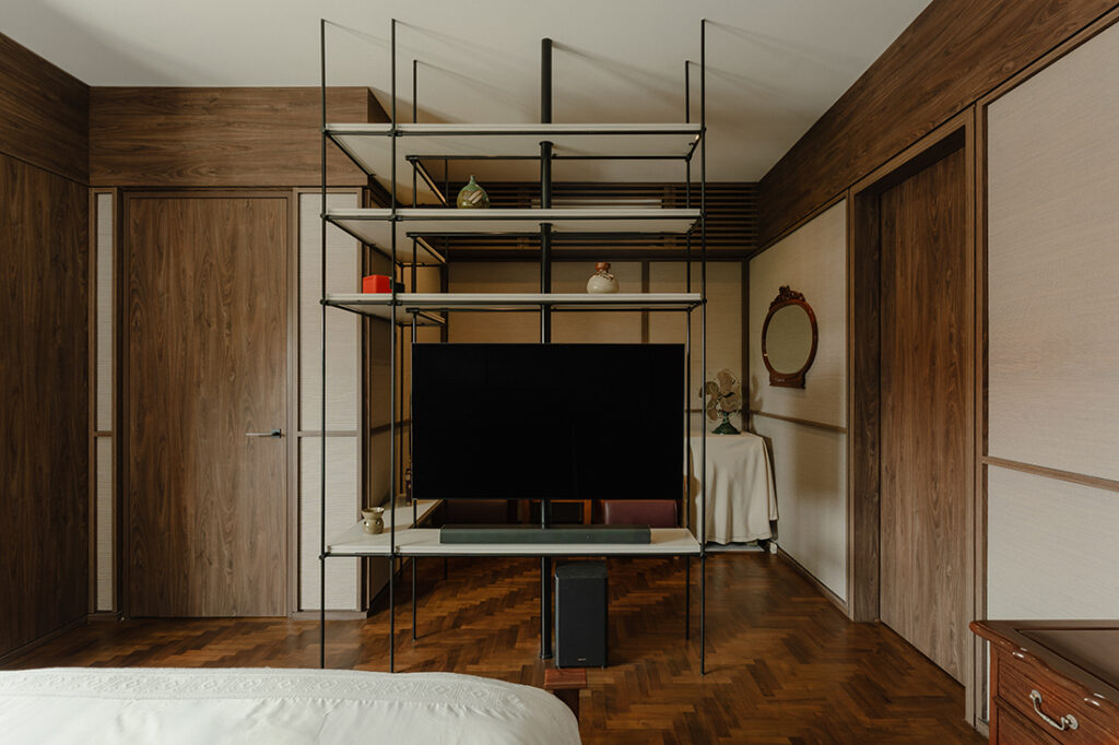 Bedroom image