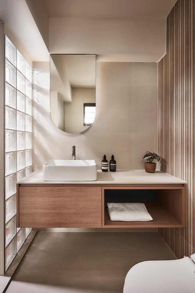 Bathroom image