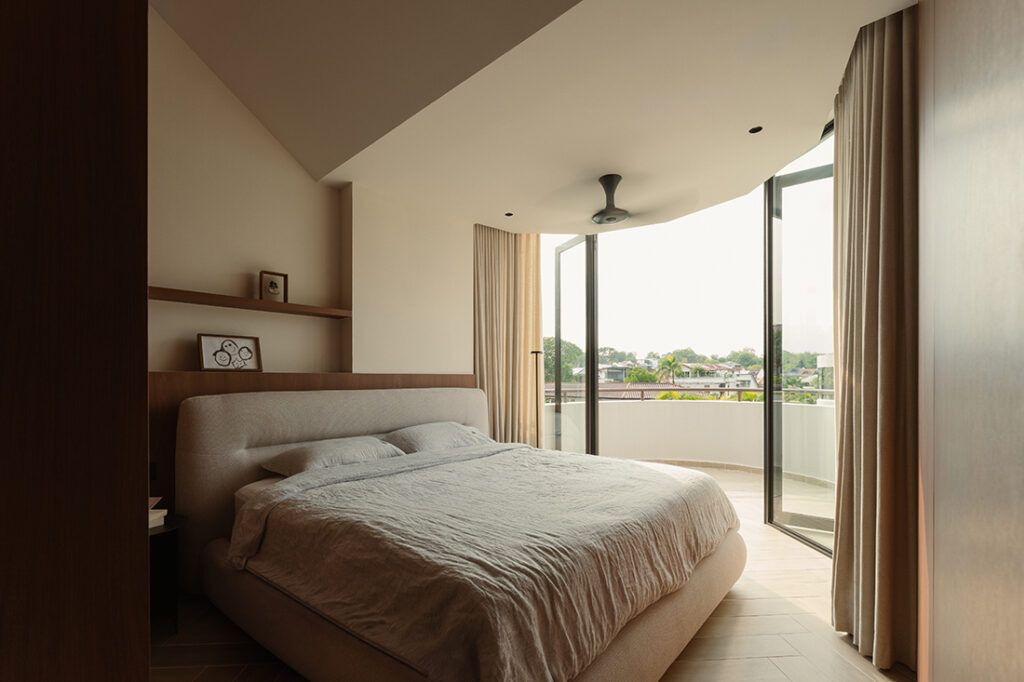 Bedroom image