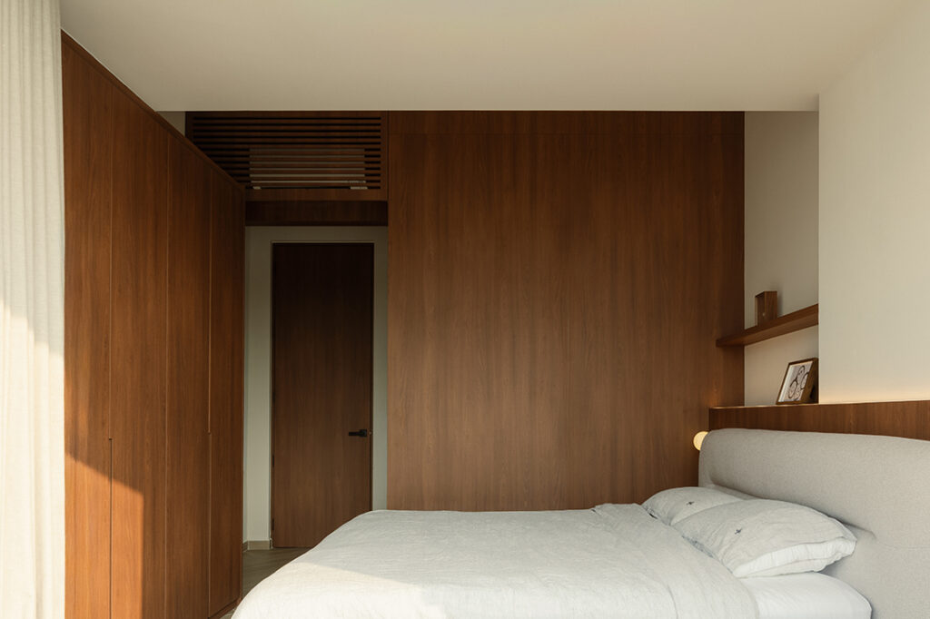 Bedroom image