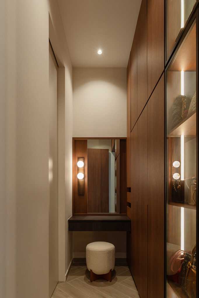 Walk-in Wardrobe image