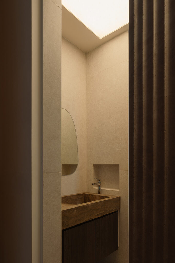 Bathroom image