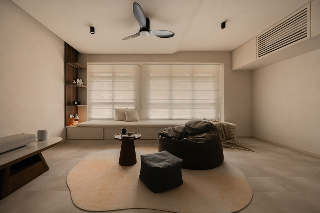 Living Room image