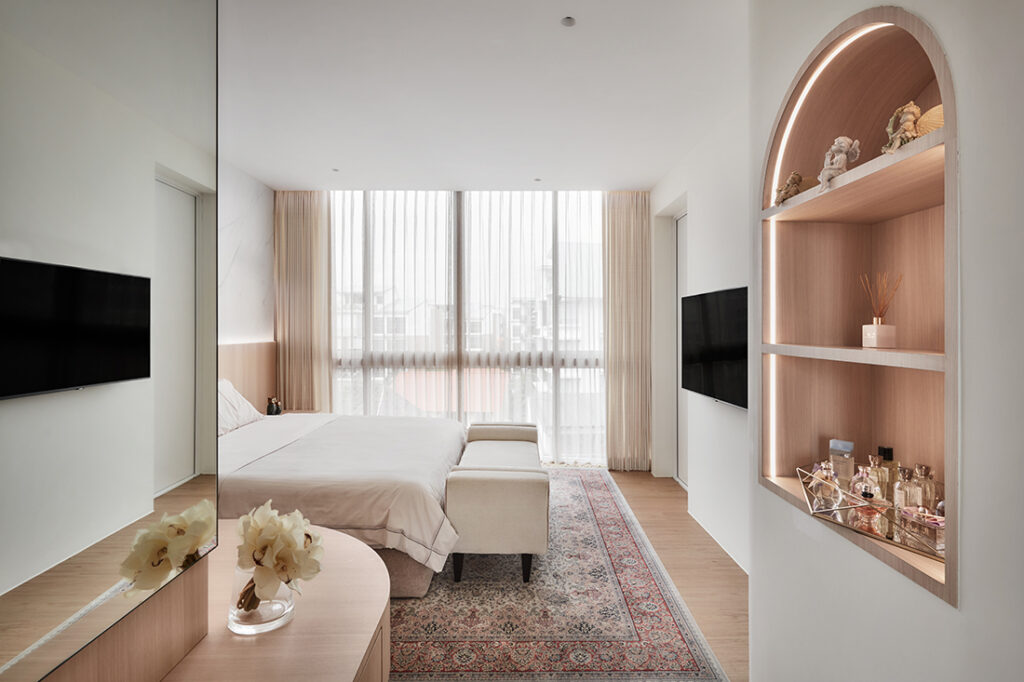 Bedroom image