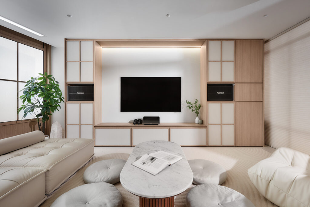 Living Room image