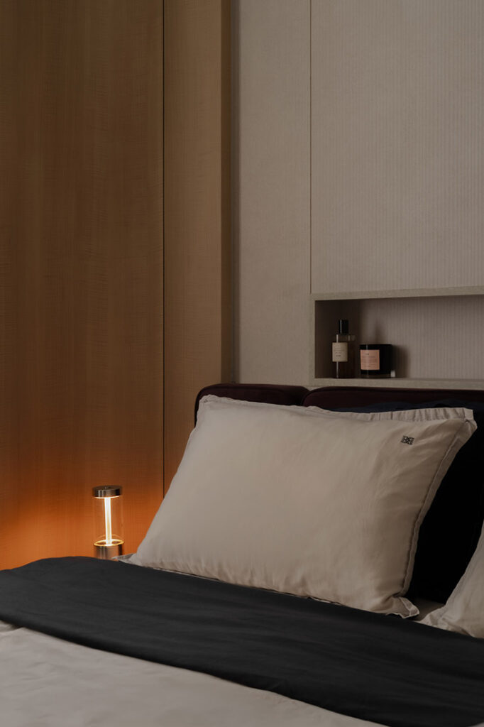 Bedroom image