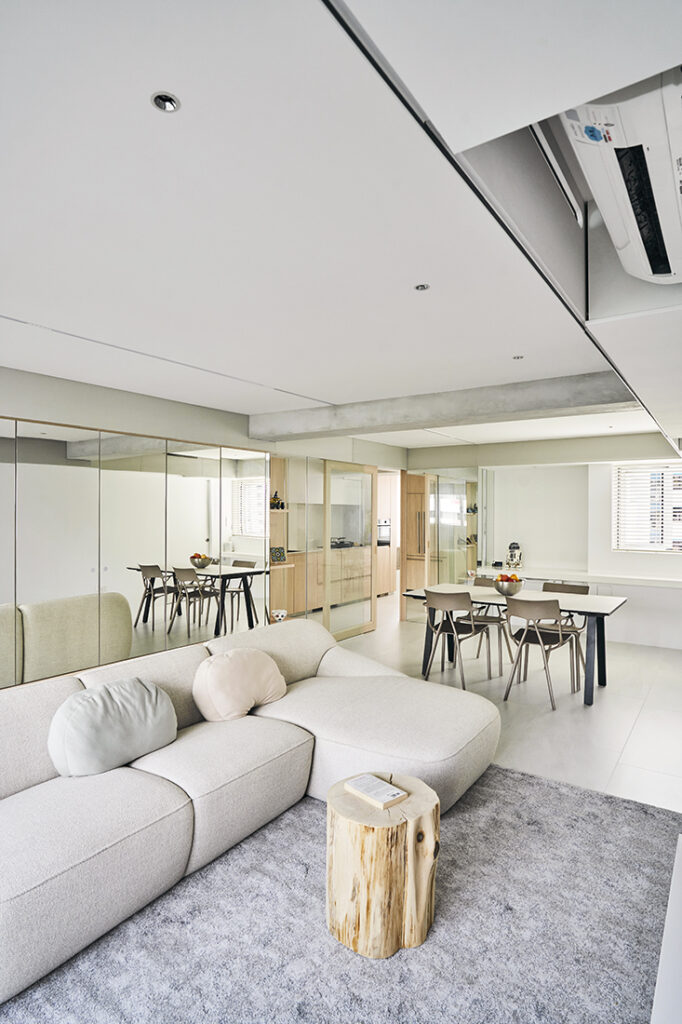 Living Room image