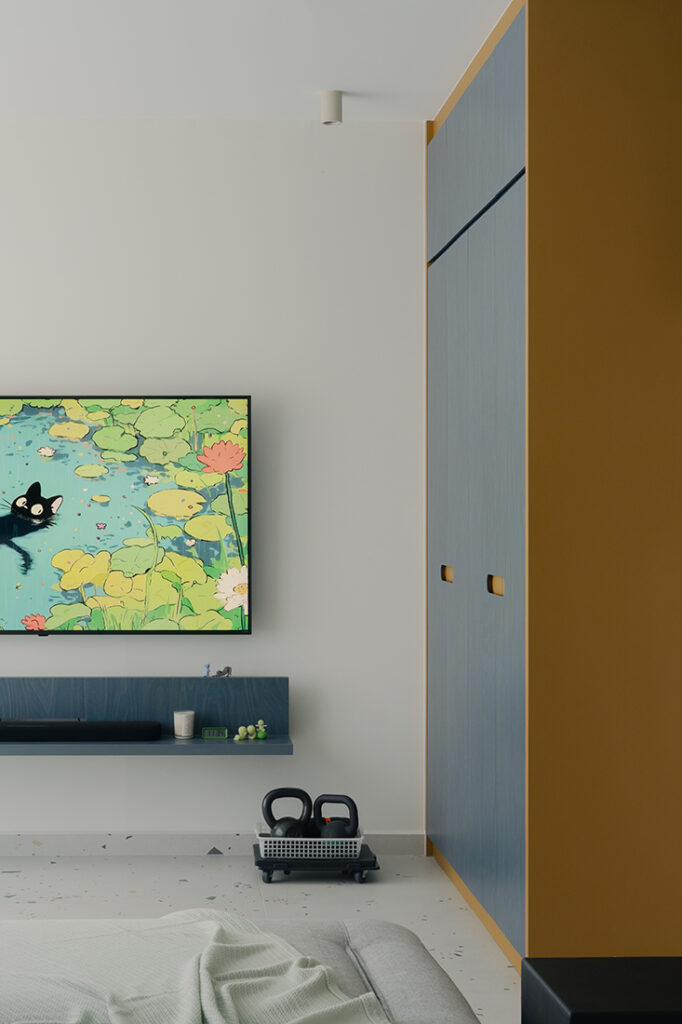 Living Room image