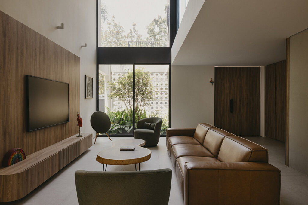 Living Room image