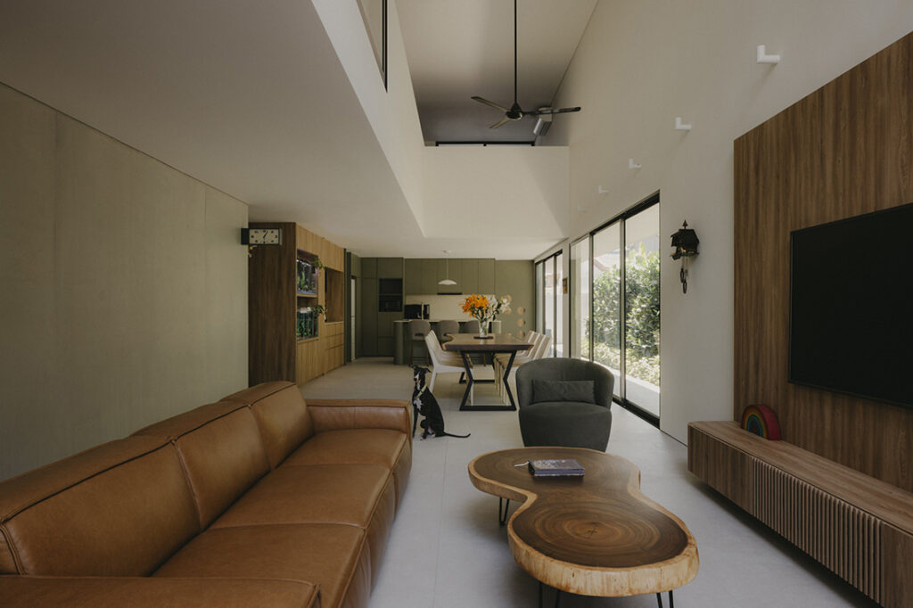 Living Room image