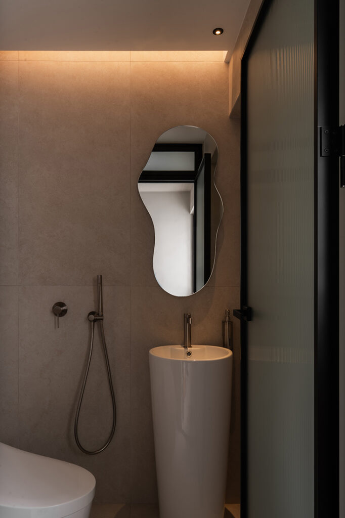 Bathroom image
