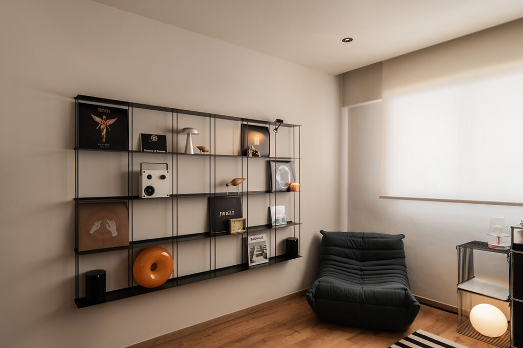 Bedroom image