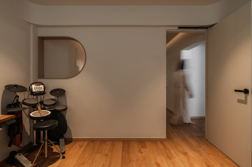 Bedroom image