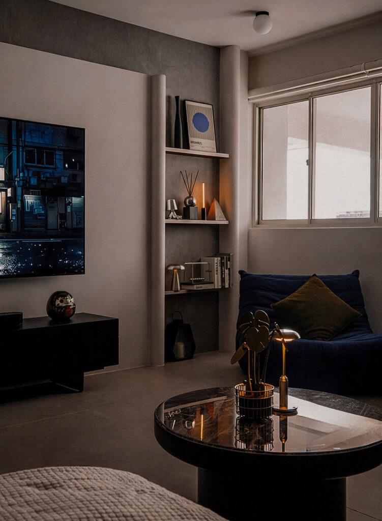 Living Room image