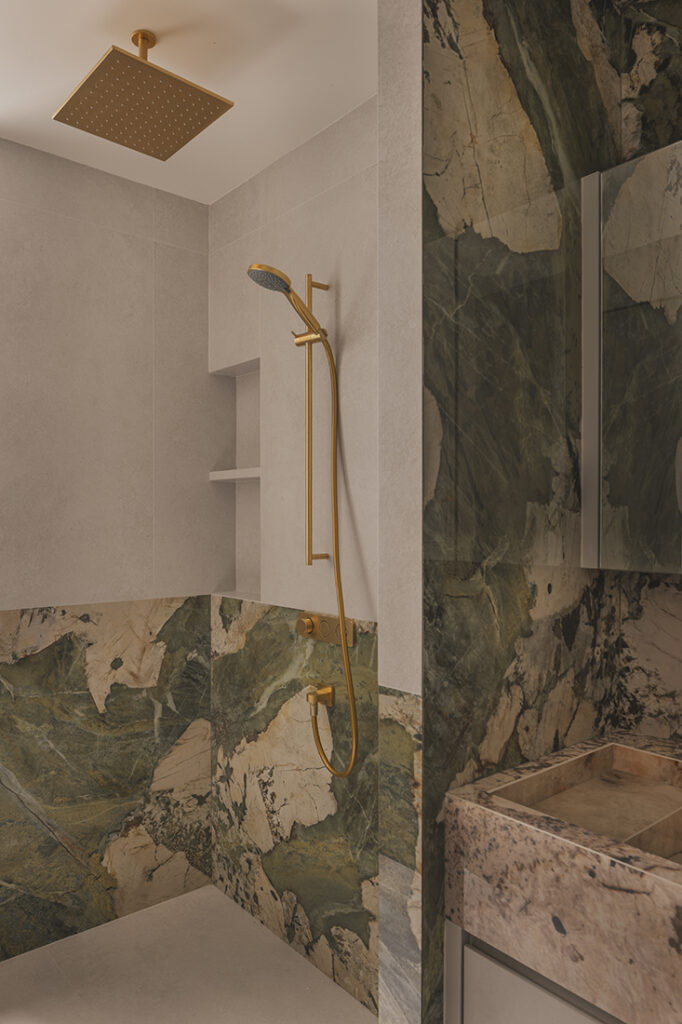 Bathroom image