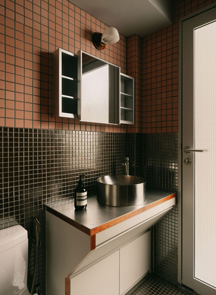 Bathroom image