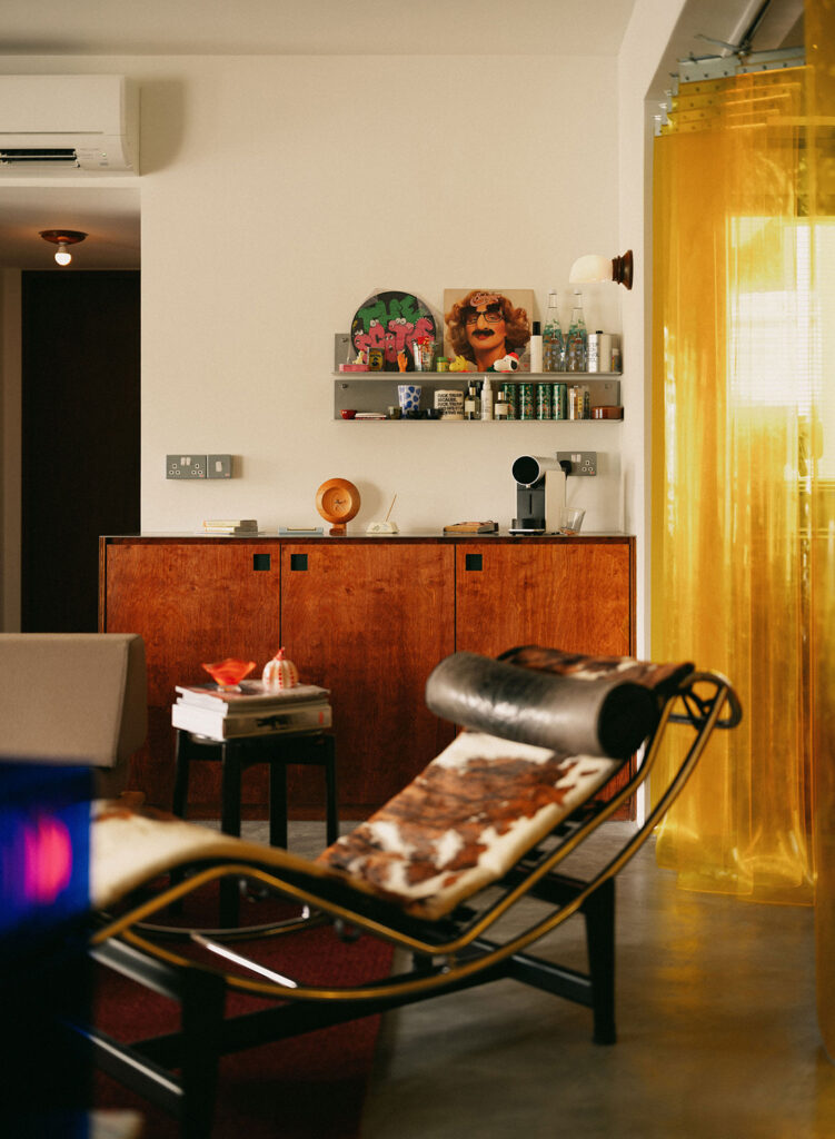 Living Room image