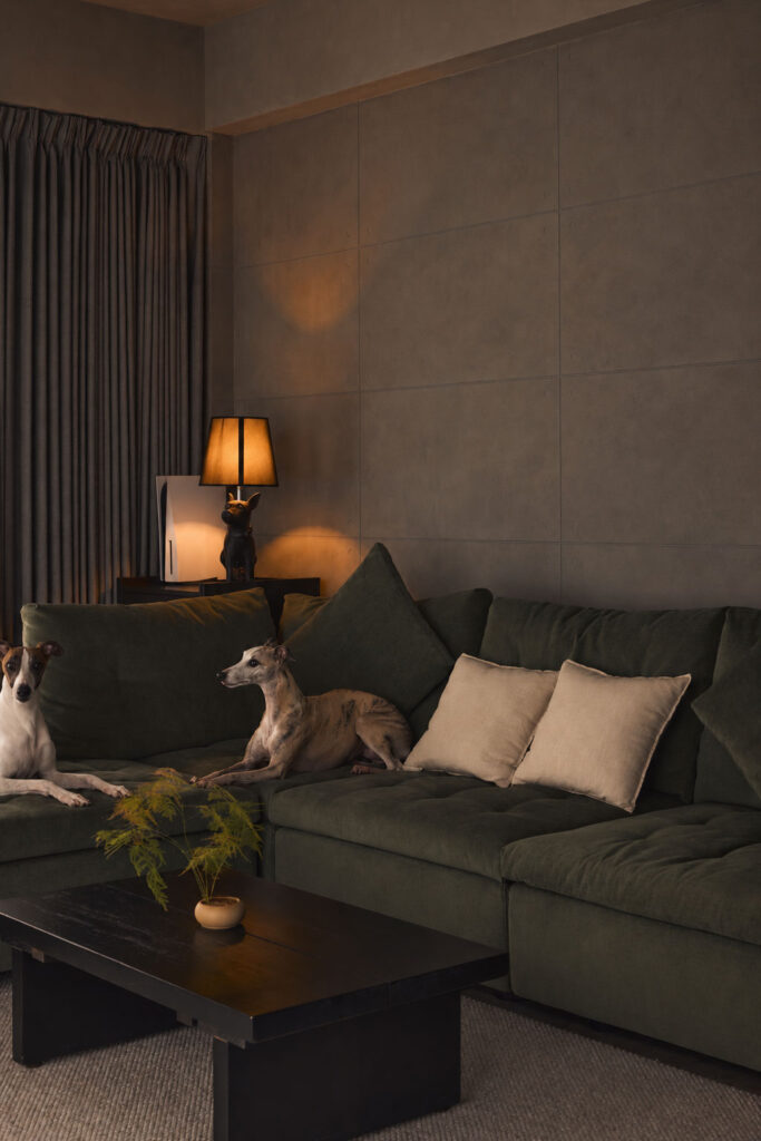 Living Room image