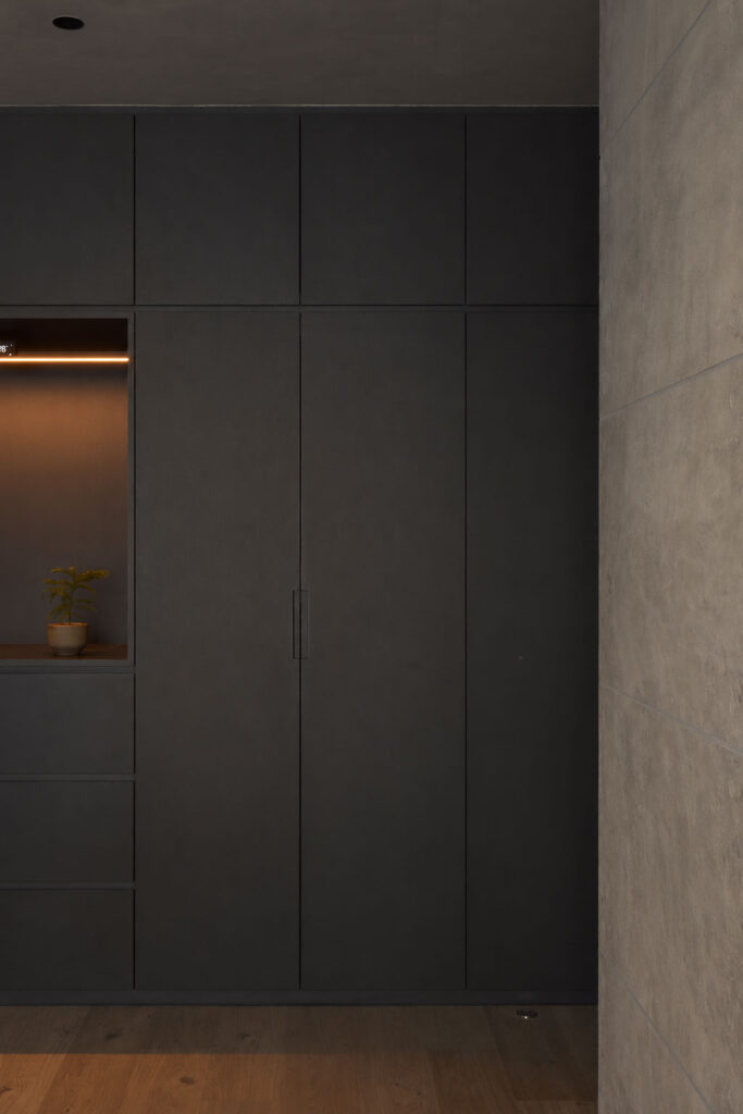 Walk-in Wardrobe image