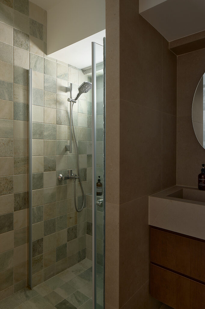 Bathroom image