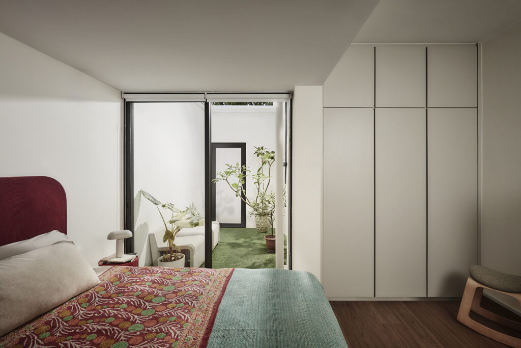 Bedroom image