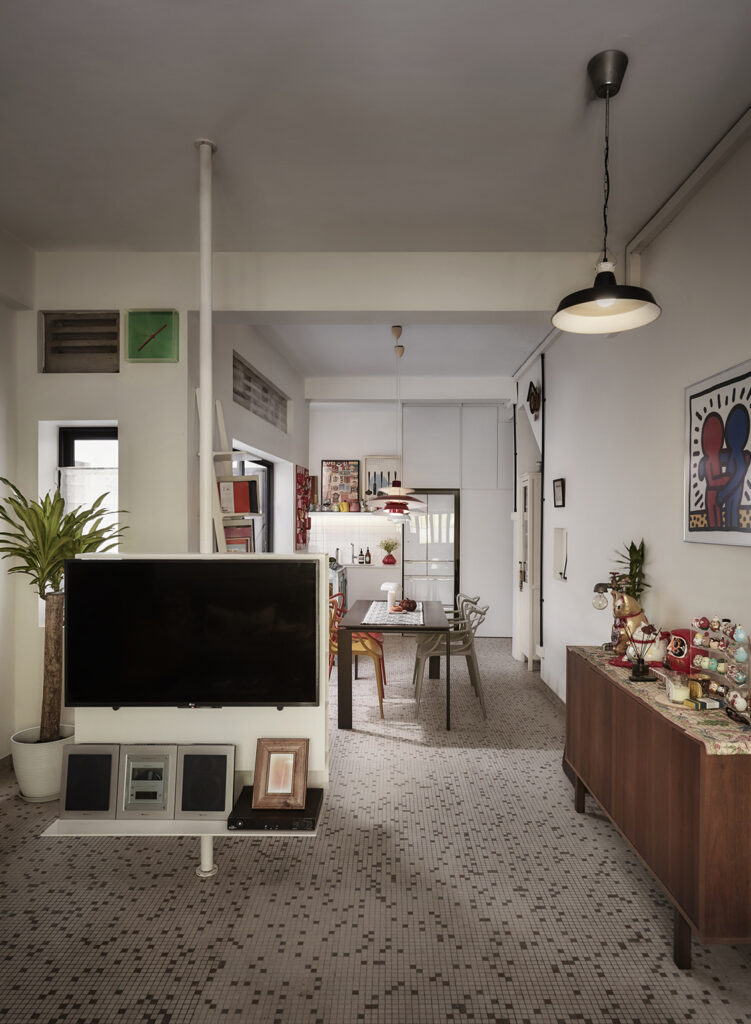 Living Room image