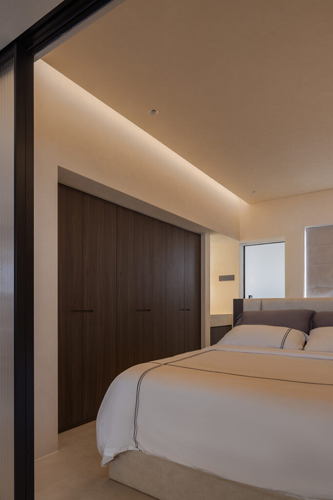 Bedroom image