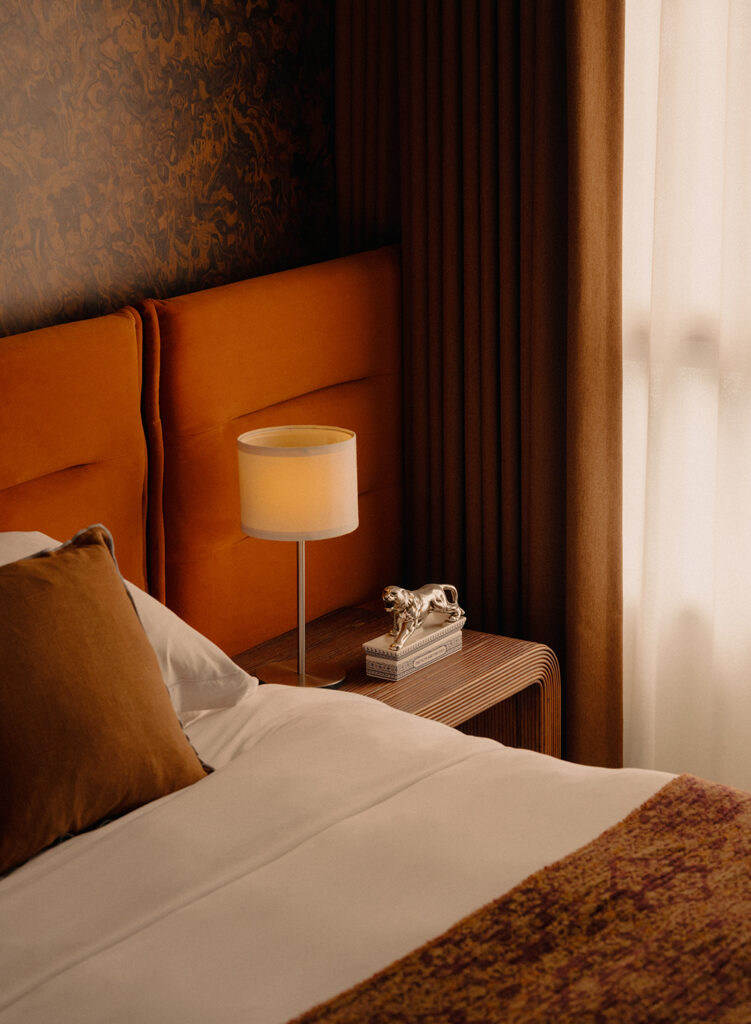Bedroom image