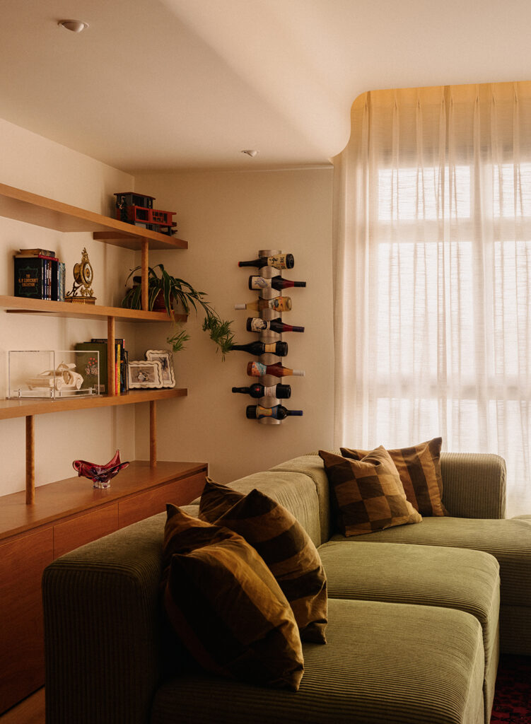 Living Room image