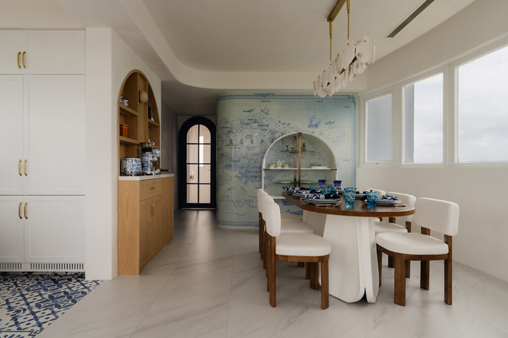 Santorini-inspired penthouse