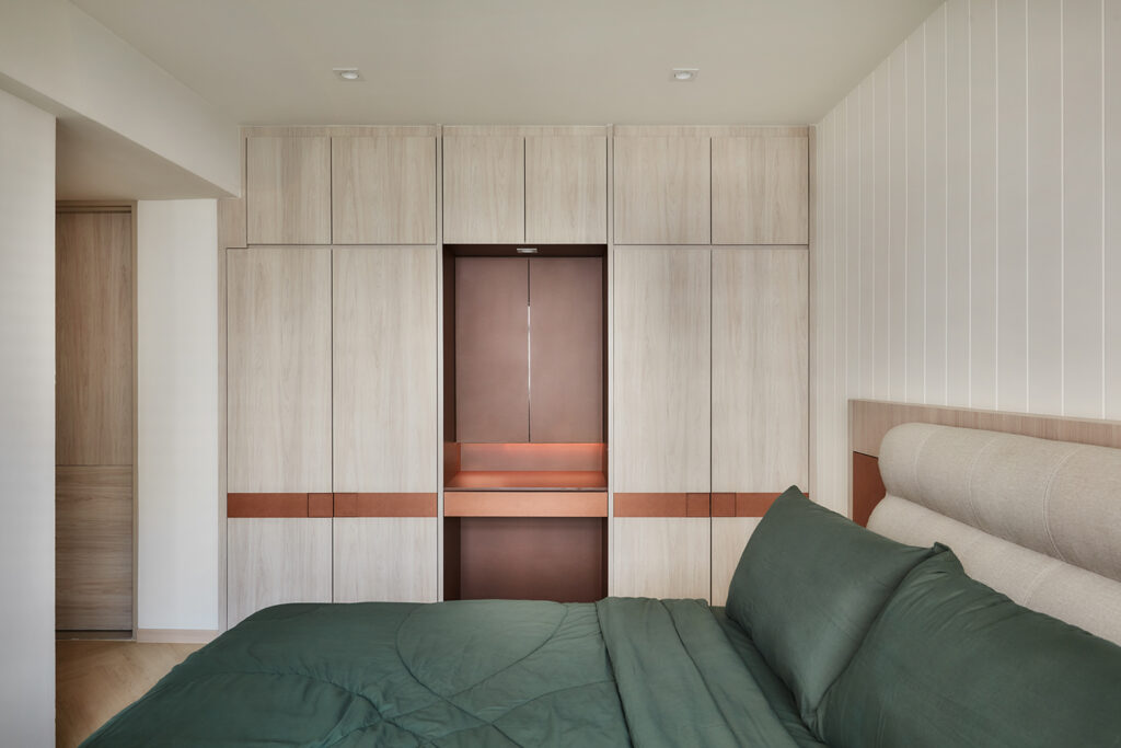 Bedroom image