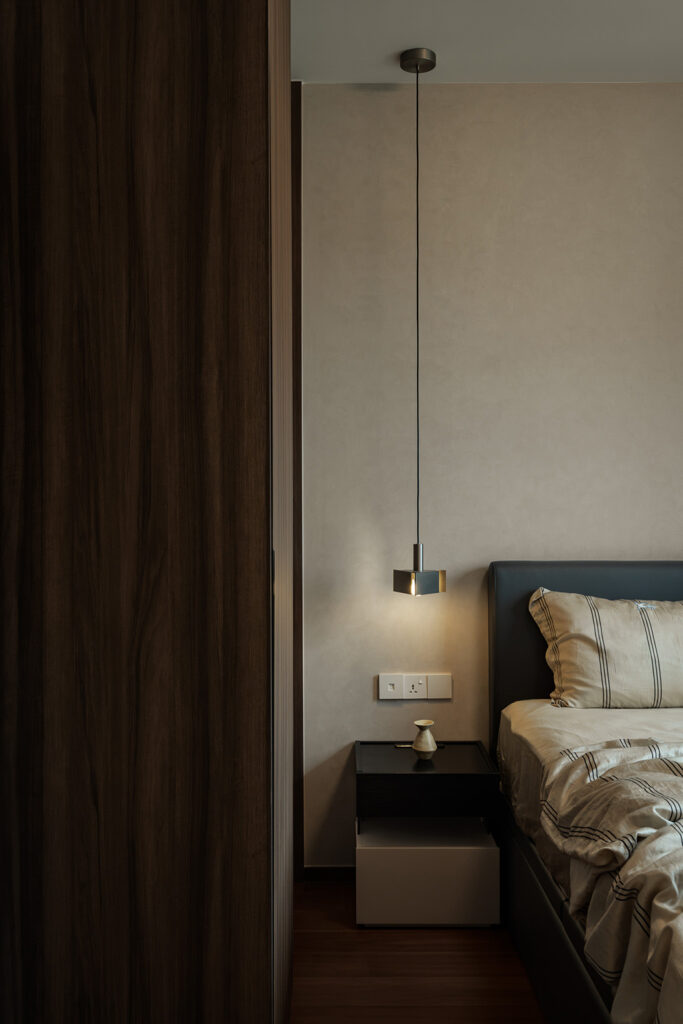 Bedroom image