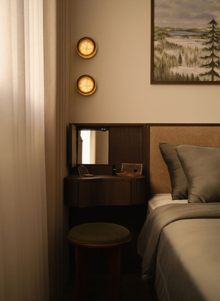 Bedroom image