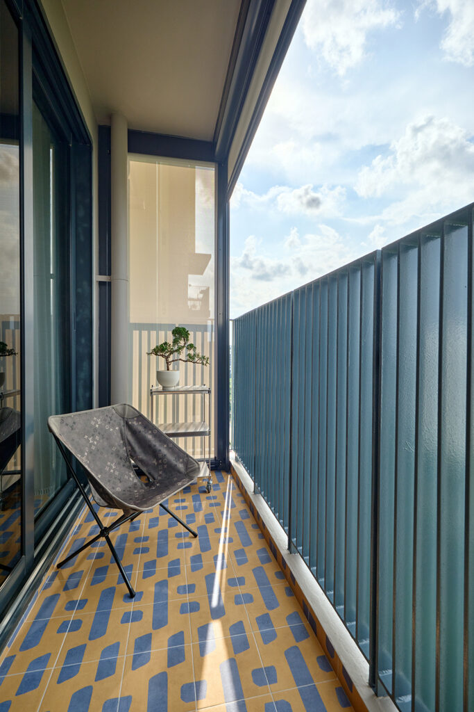 Balcony image