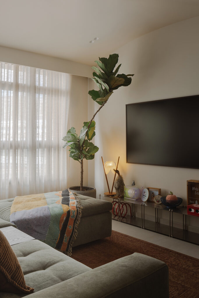 Living Room image