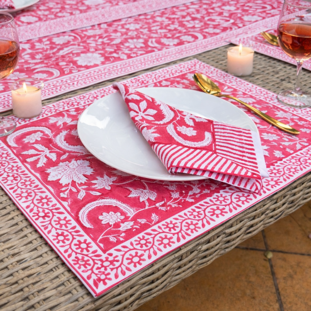 Crimson Courtyard table mat and napkin in use