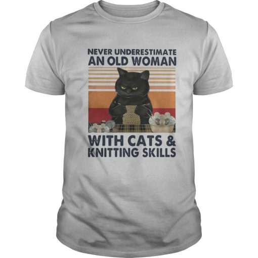 TshirtStation Never Underestimate An Old Woman With Cats And Knitting Skills Vintage Retro Shirt X