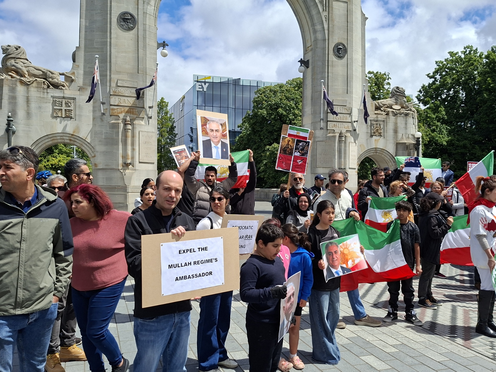 Iranian GP concerned for homeland