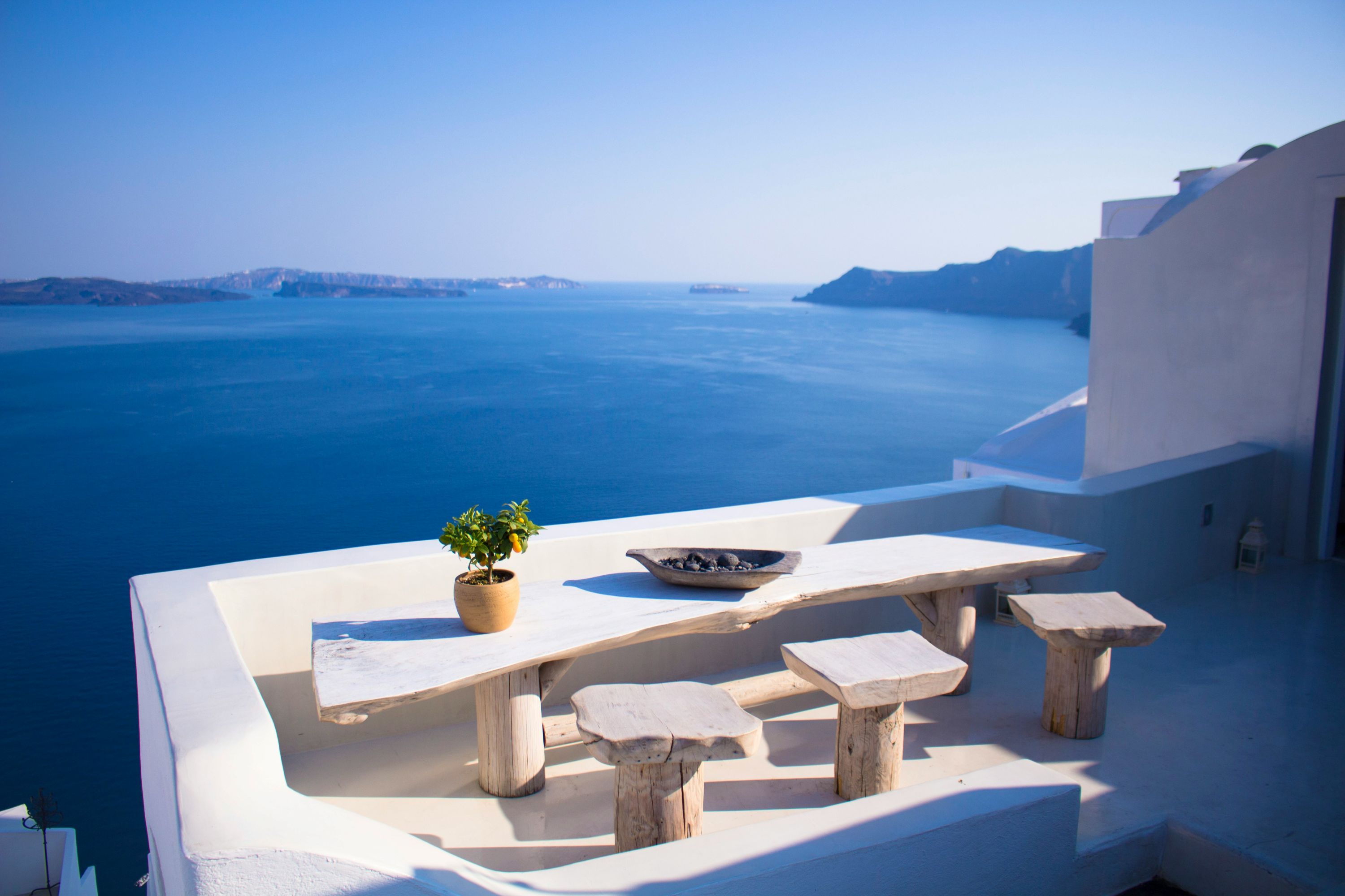 Greek docs earn godlike stint in Med