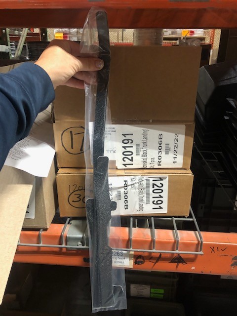 PEBBLE Non-skid, Black,Trunk Landing!