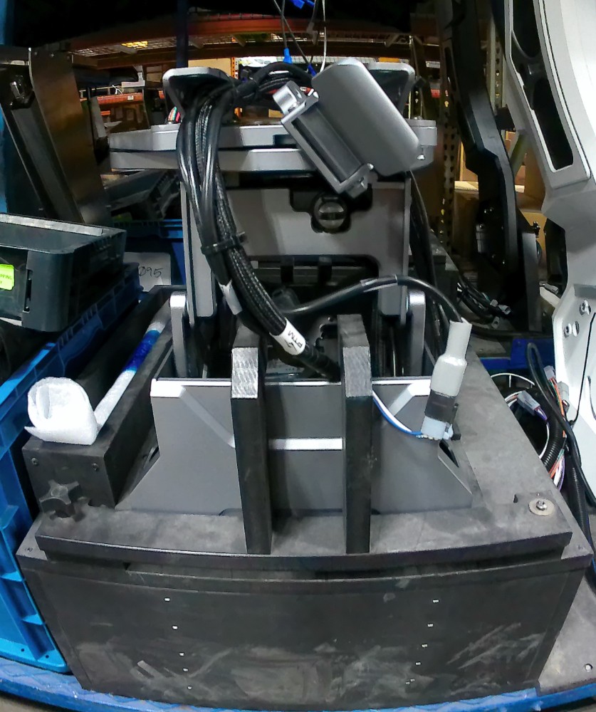 Seat Riser, Driver, Elec w/Swt