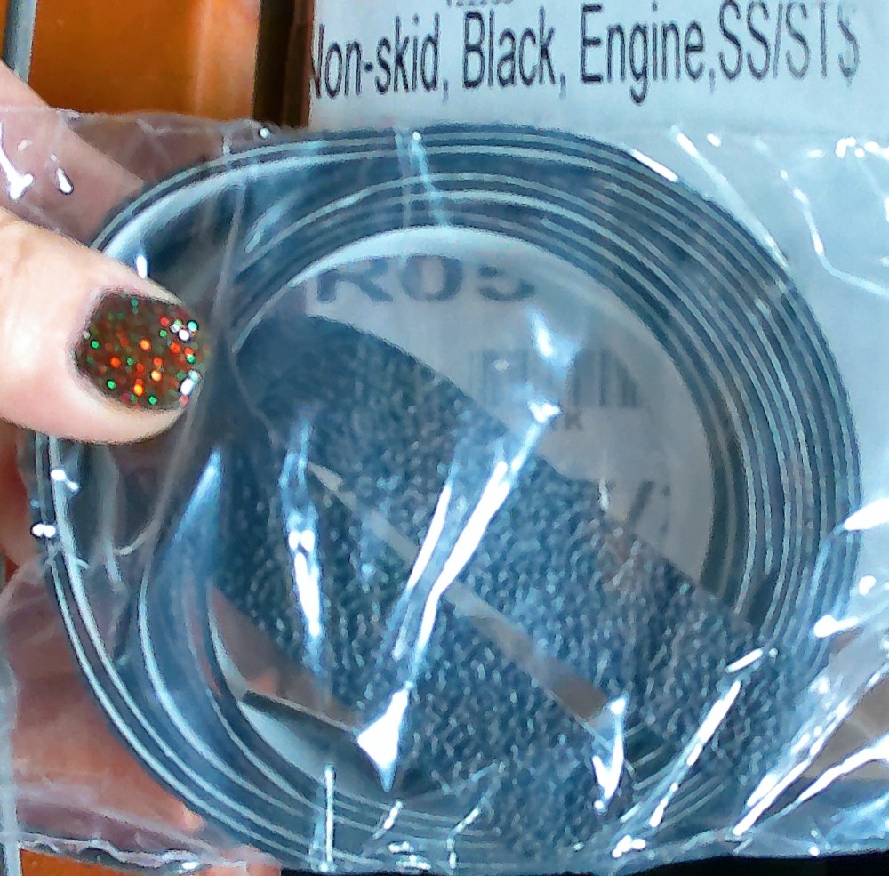 Non-skid, Black, Engine, SS/ST