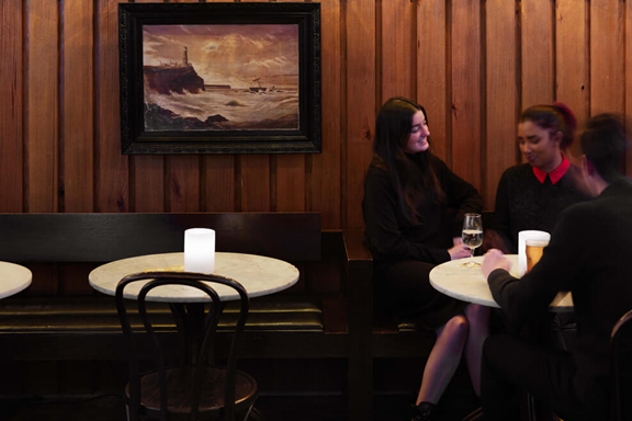 royal-george-walk-in-melbourne-cup-venue-tile