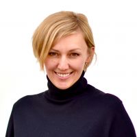 Elena Rezanova cover