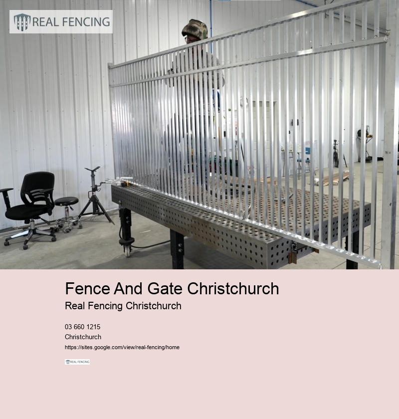 fence building chain link