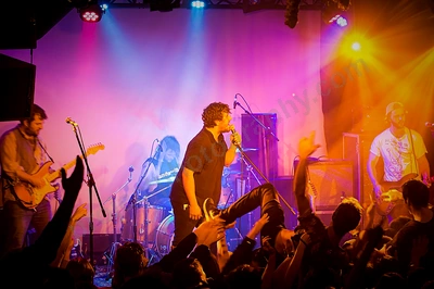 1_bad_dreems_crowd_badlands_wyliepic_6_17_28.png