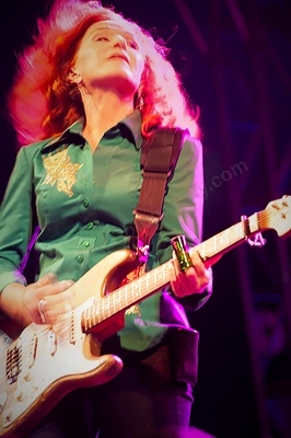 Bonnie Raitt