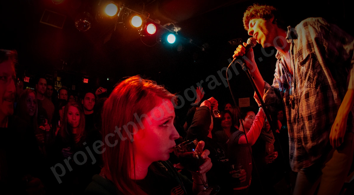 1_cahn_and_yang_crowd_arlenes_grocery_ny_wyliepic_16_1_1002.jpg